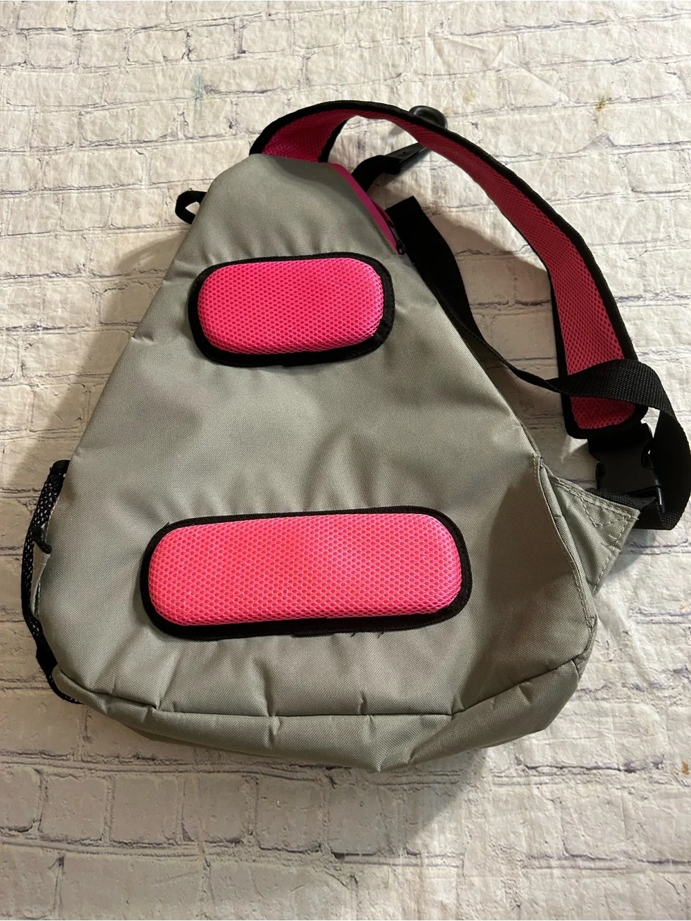 FRANKLIN SPORTS PICKLEBALL GREY/PINK/BLACK SLING BAG